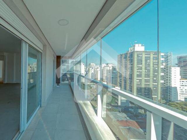 #8653 - Apartamento para Venda em São Paulo - SP