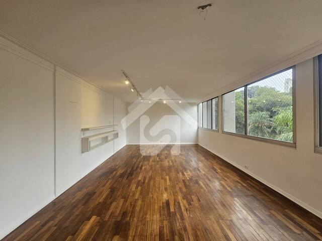 Venda em Vila Suzana - São Paulo